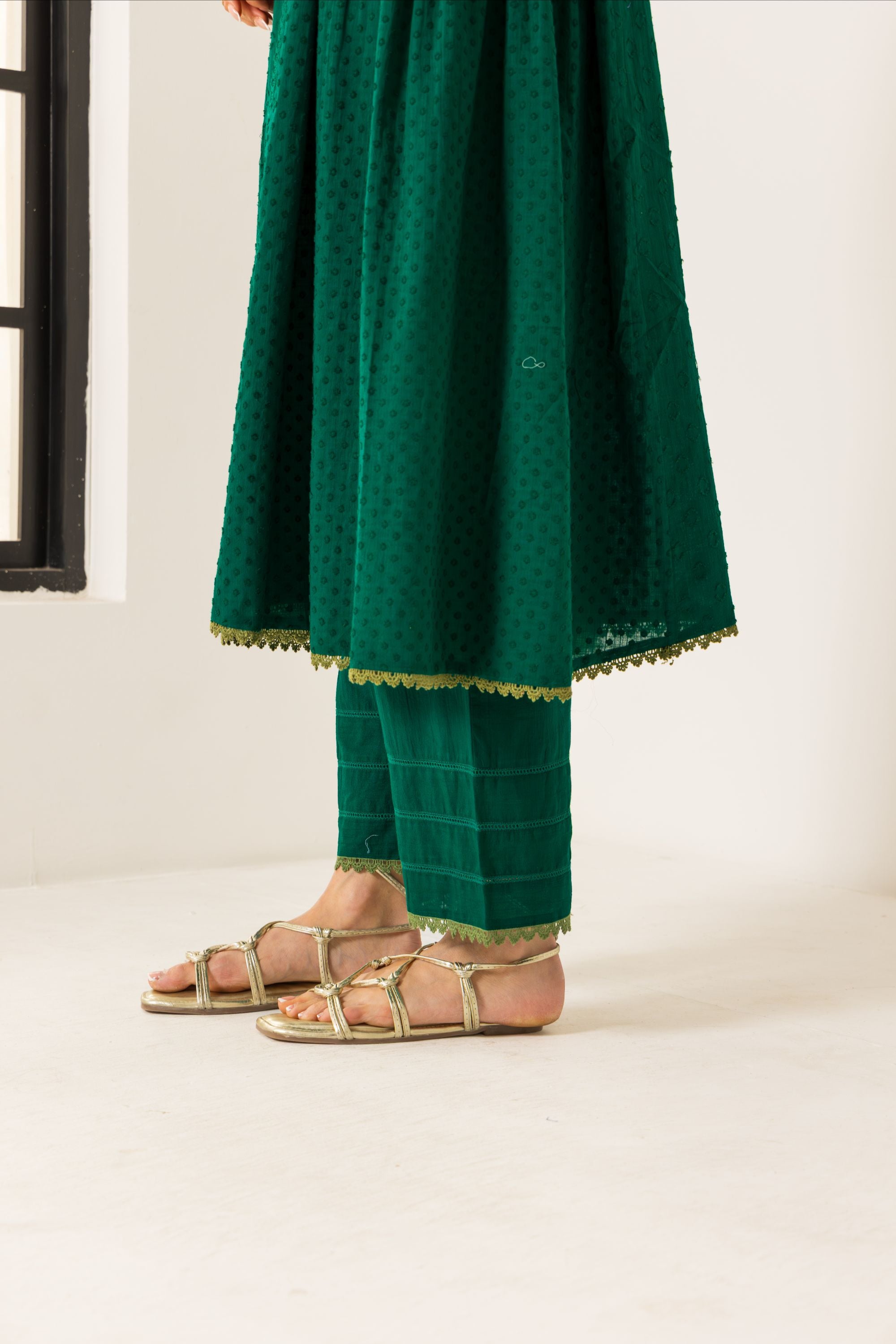 Aizah Emerald Green Cotton Slub Jacquard Handcrafted Kurta Set with Aari Embroidery