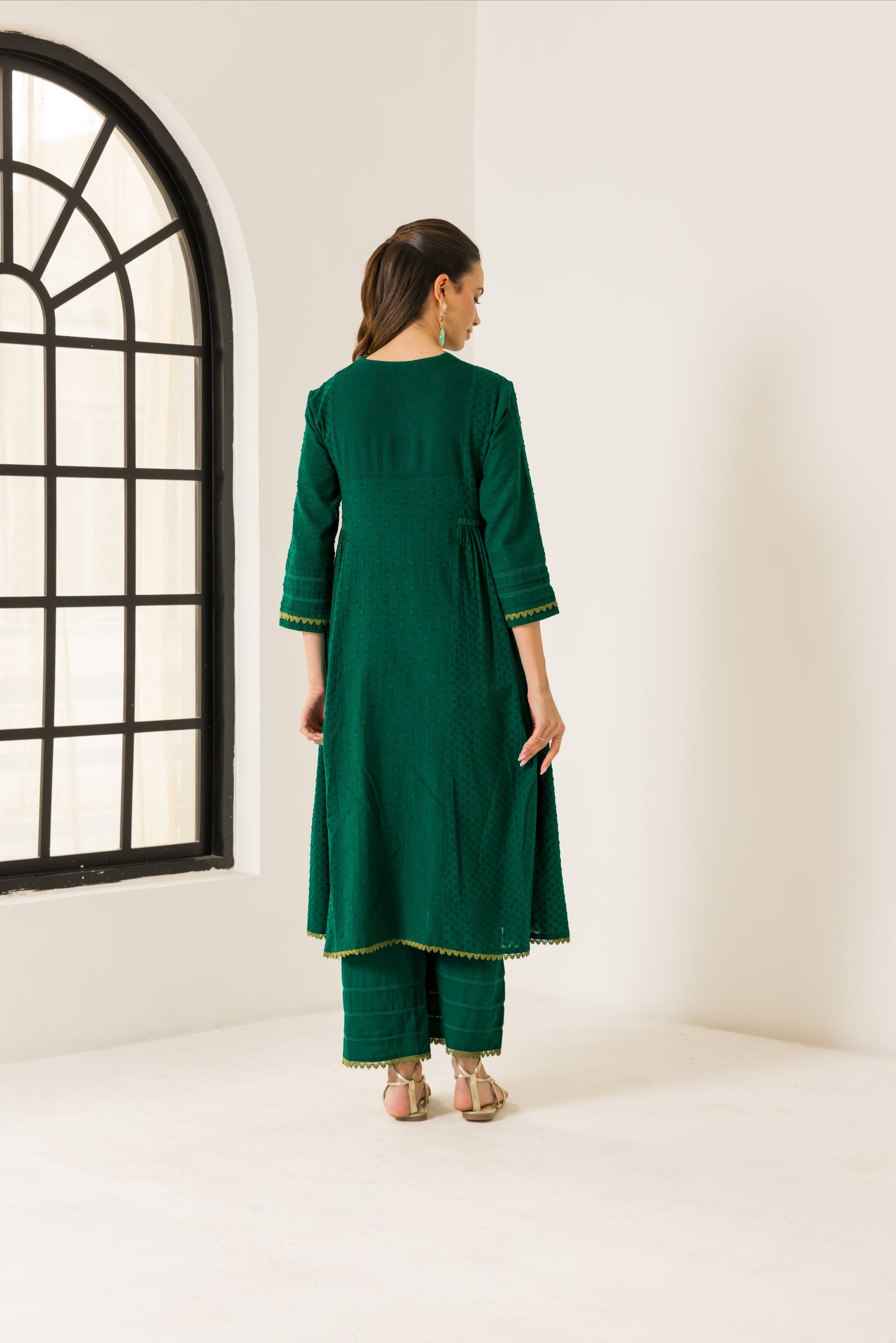 Aizah Emerald Green Cotton Slub Jacquard Handcrafted Kurta Set with Aari Embroidery