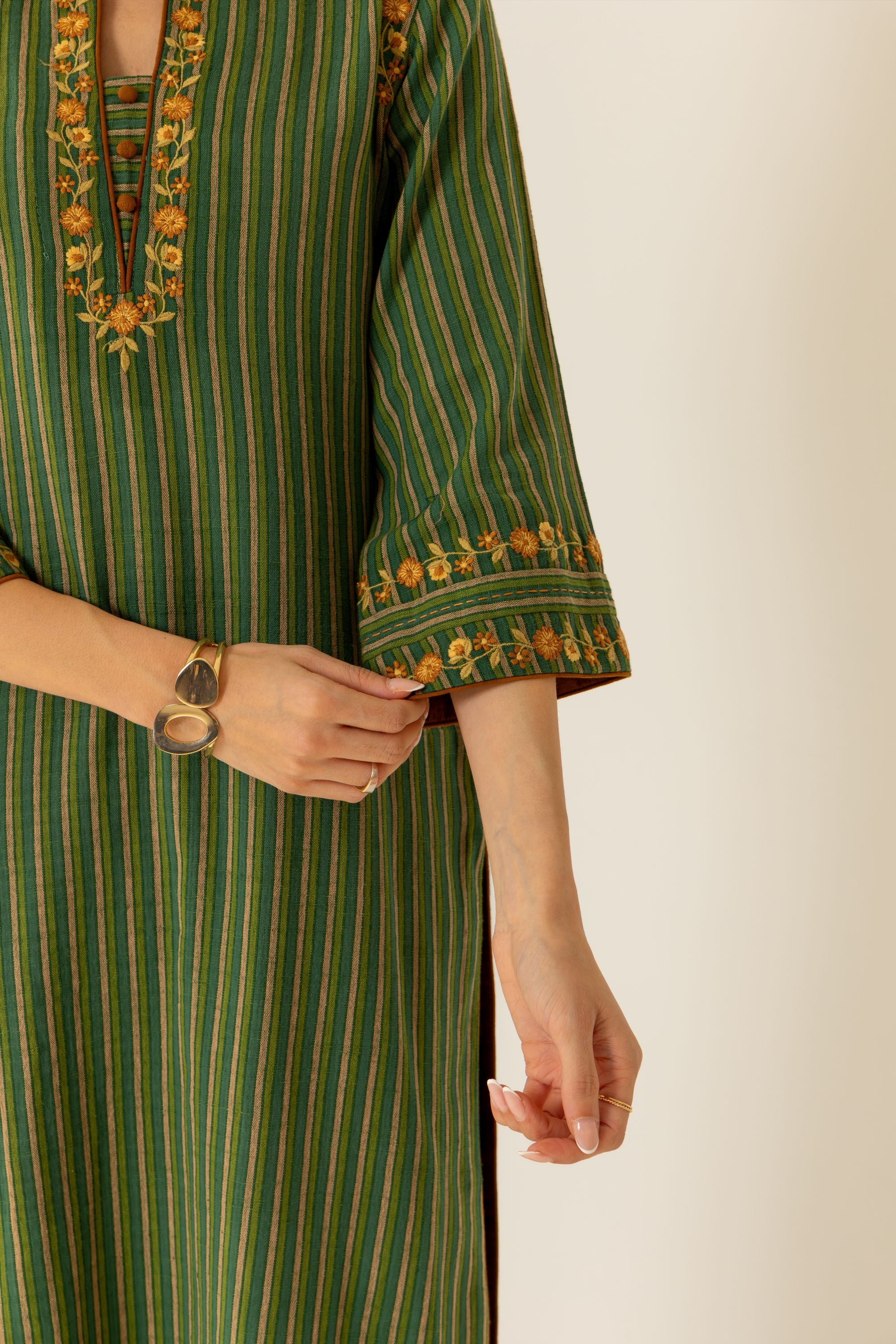 Nyra Green Embroidered Yarn Dyed Handcrafted Kurta Set