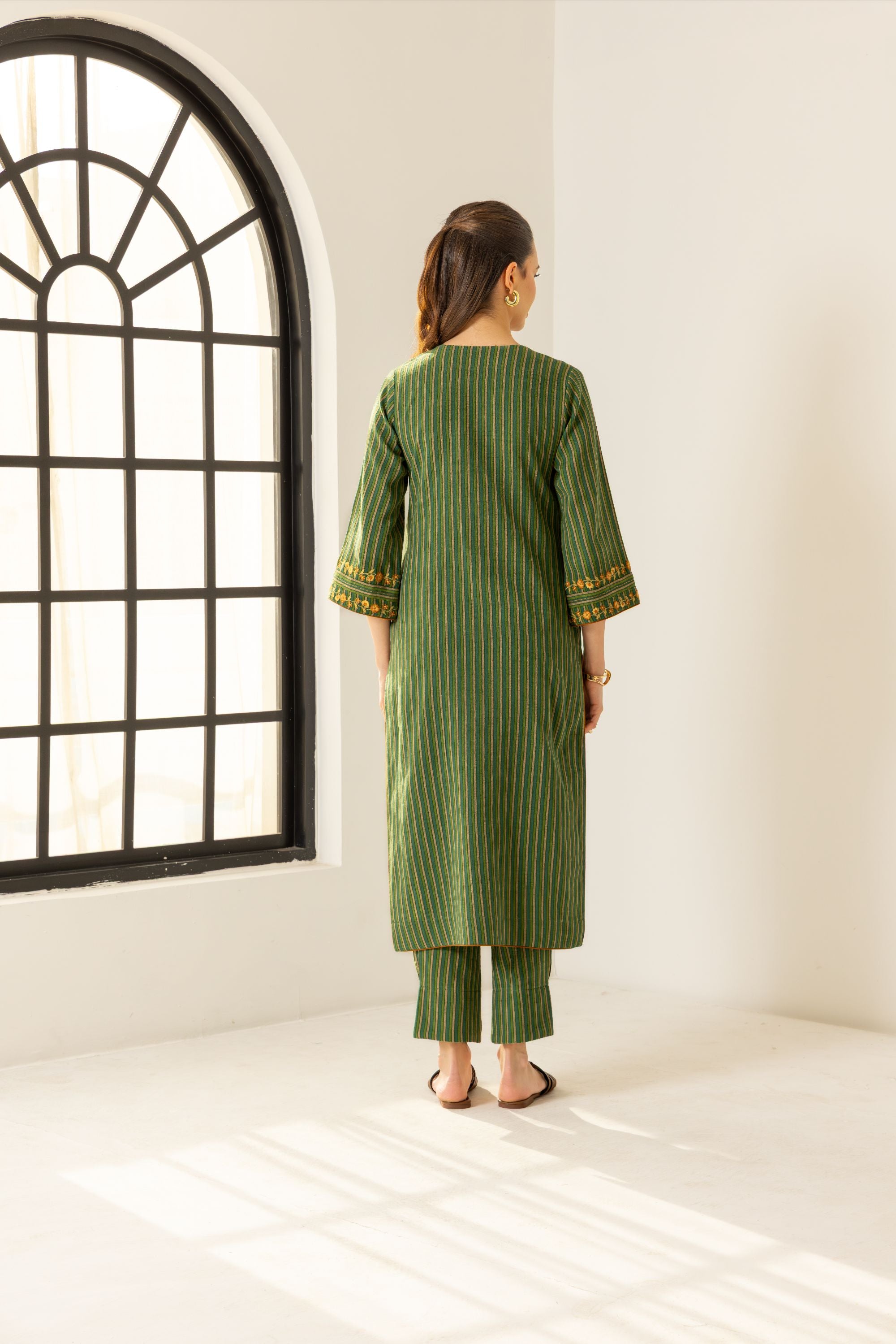 Nyra Green Embroidered Yarn Dyed Handcrafted Kurta Set