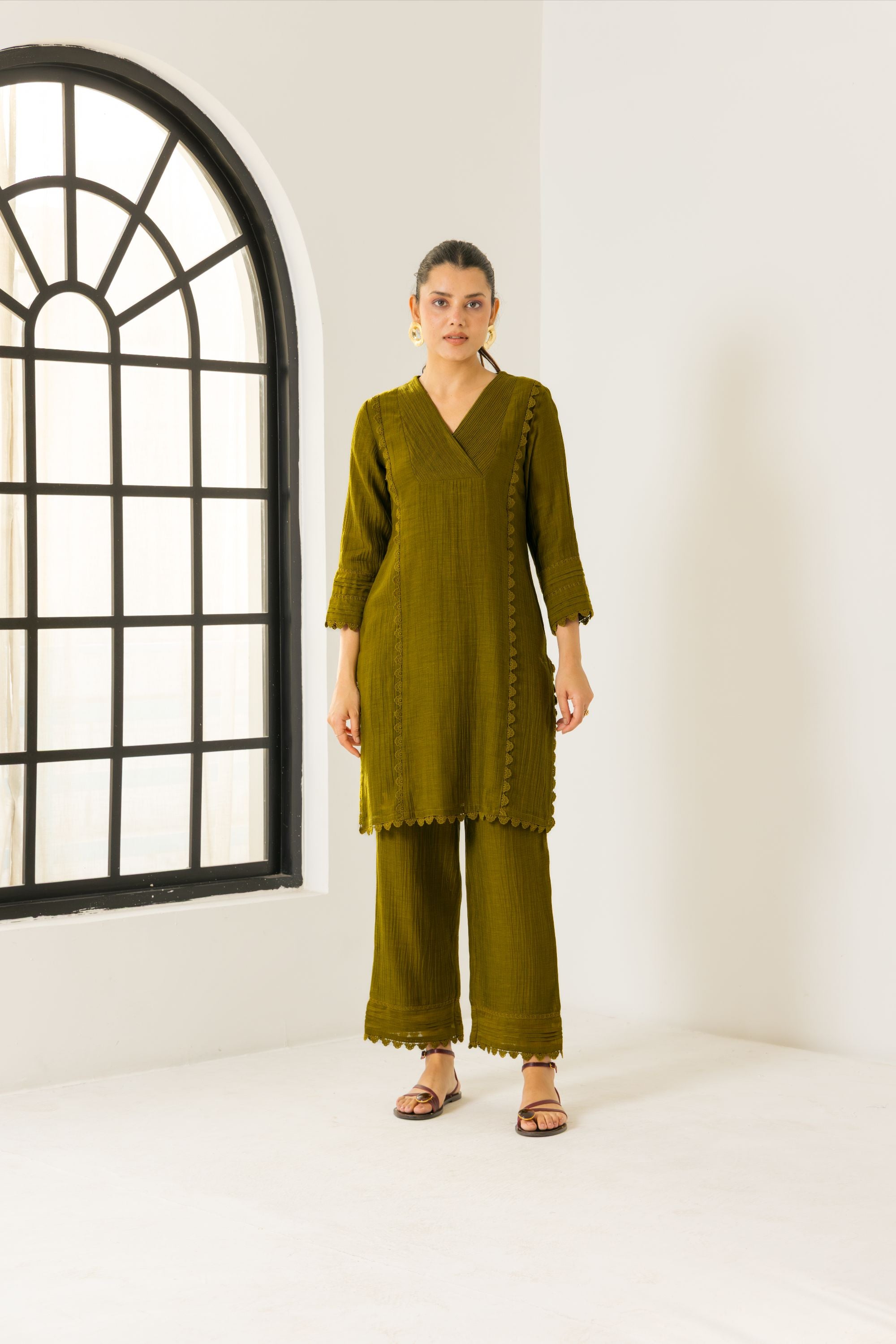 Amara Olive Green Cotton-Silk Chanderi Kurta Set