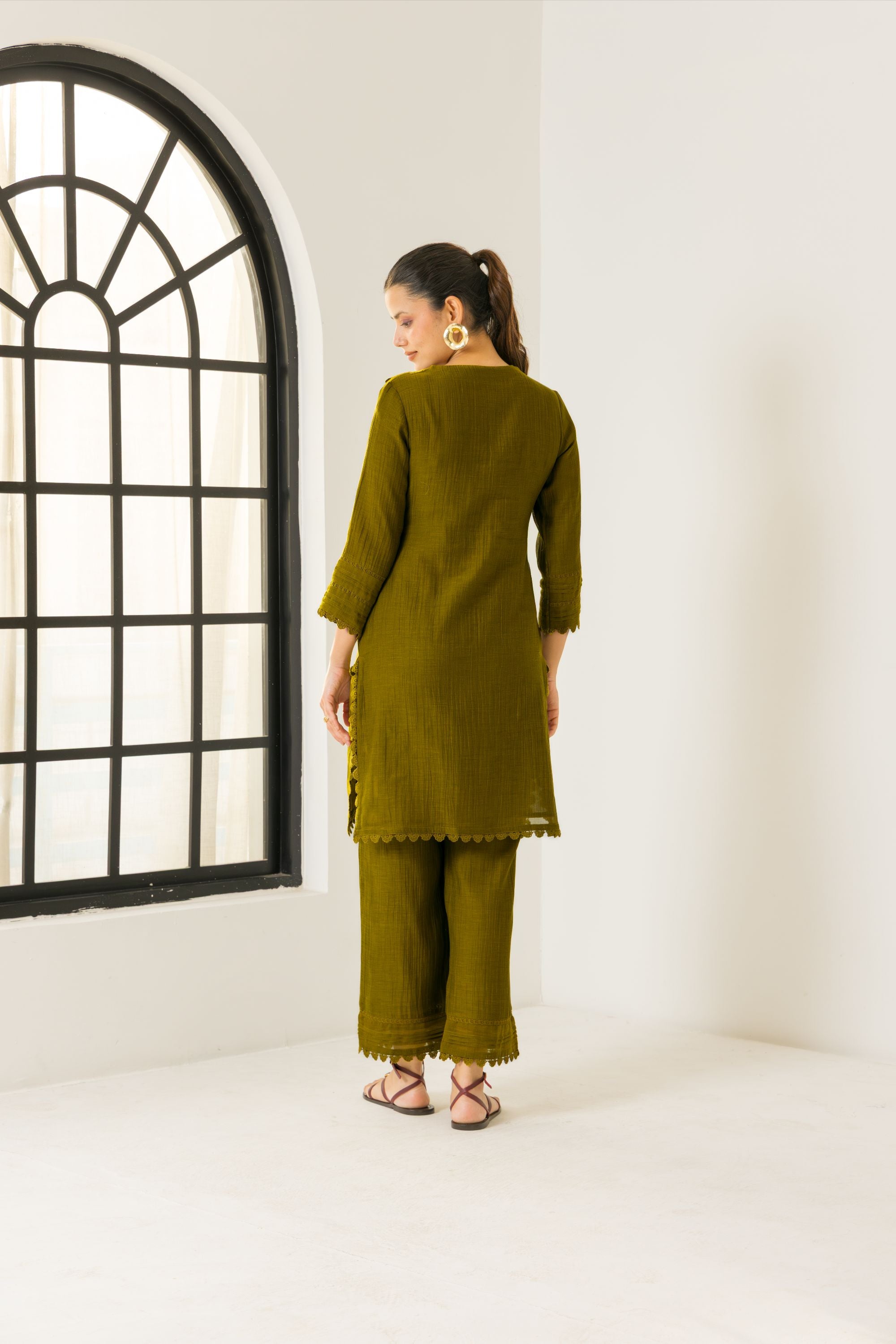 Amara Olive Green Cotton-Silk Chanderi Kurta Set