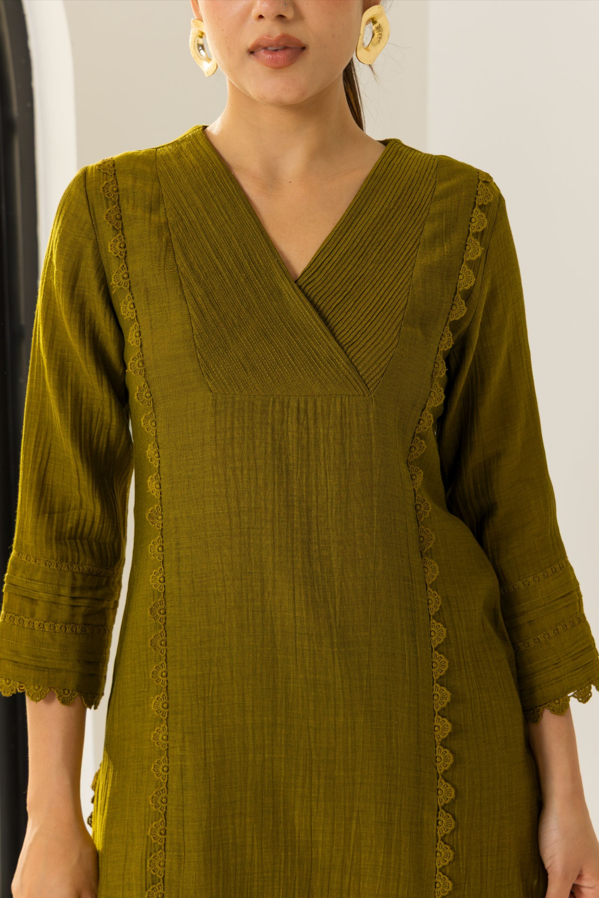 Amara Olive Green Cotton-Silk Chanderi Kurta Set