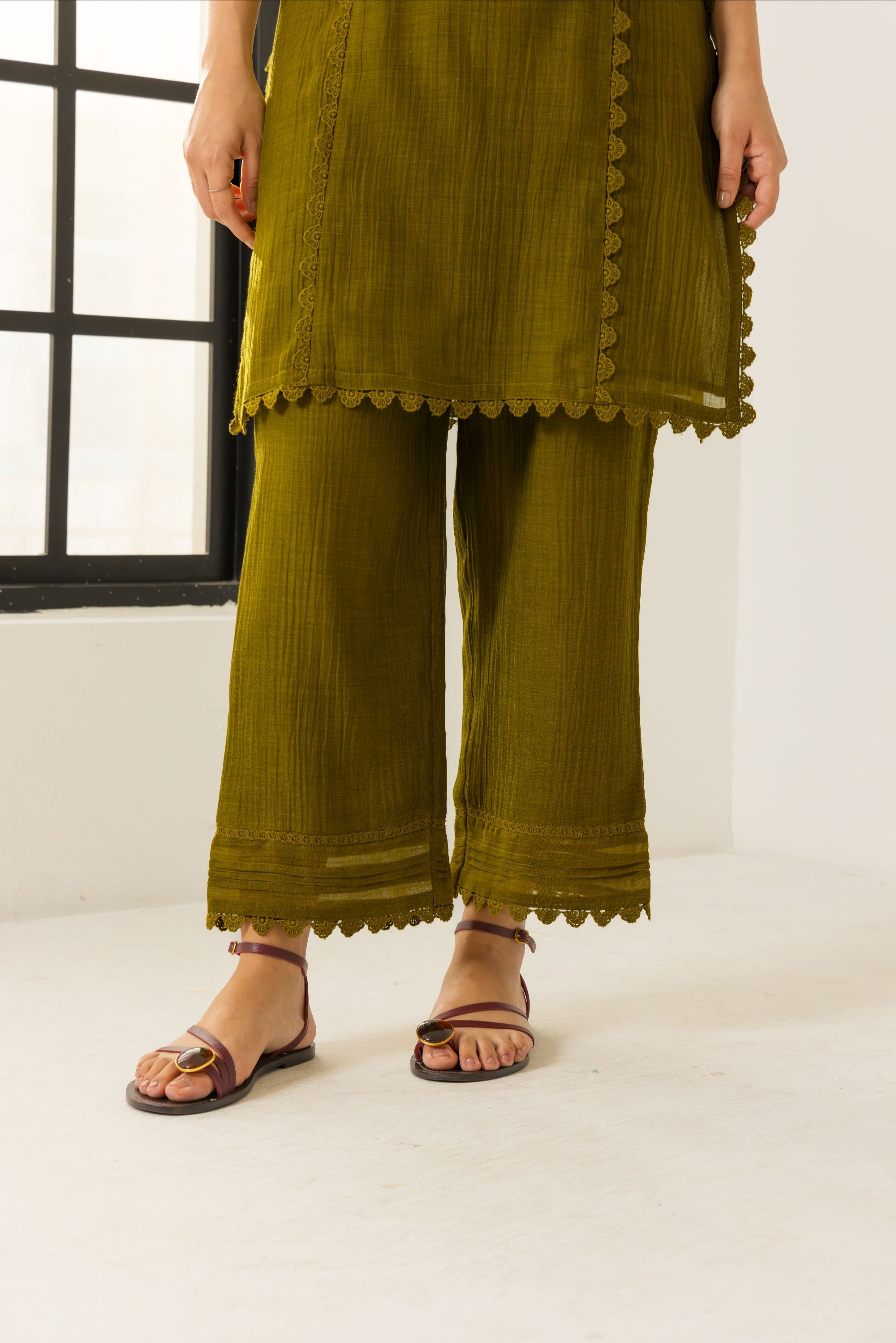 Amara Olive Green Cotton-Silk Chanderi Kurta Set