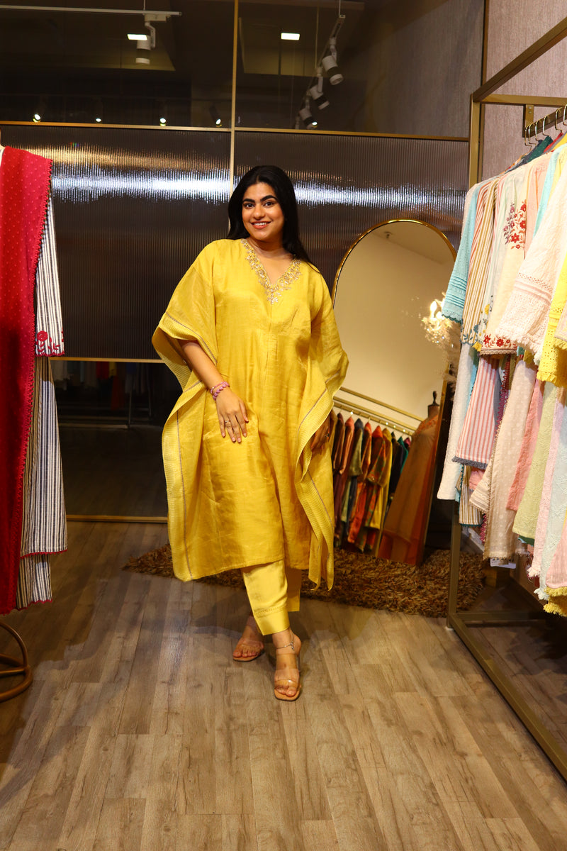 SHIVEEKA NIRULA IN SUMIRA YELLOW TISSUE CHANDERI HANDCRAFTED KAFTAN SET