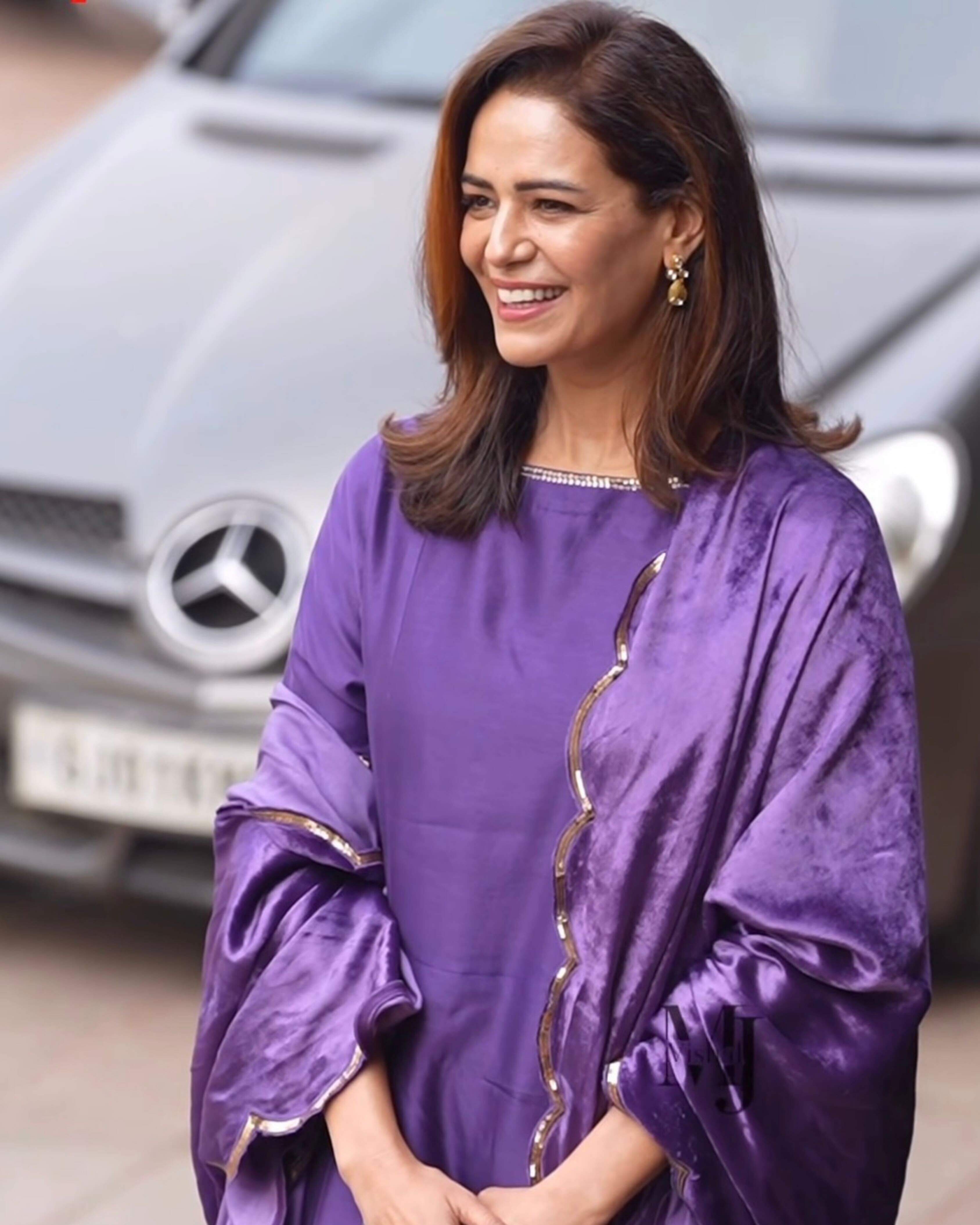 MONA SINGH IN SUKOON DEEP PURPLE SILK CHANDERI KURTA SET WITH VELVET SHAWL