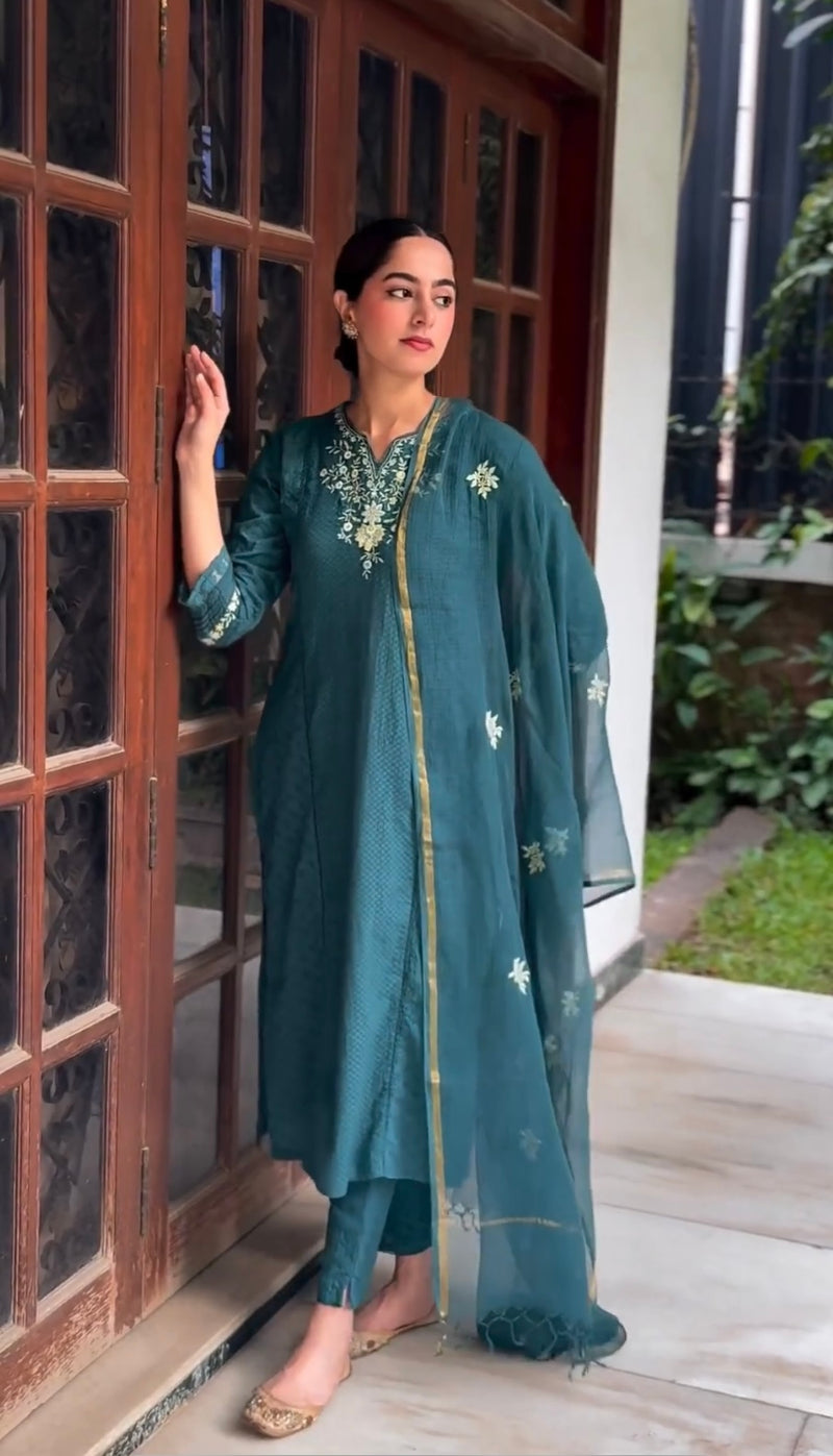 JASNOOR ANAND IN JASMINE TEAL SCHIFFLI EMBROIDERED COTTON DOBBY HANDCRAFTED KURTA SET