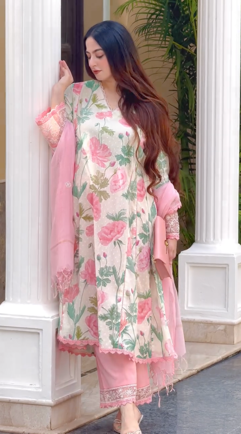 JASNOOR ANAND IN ANAYA PINK FLORAL PRINTED COTTON DOBBY KURTA SET