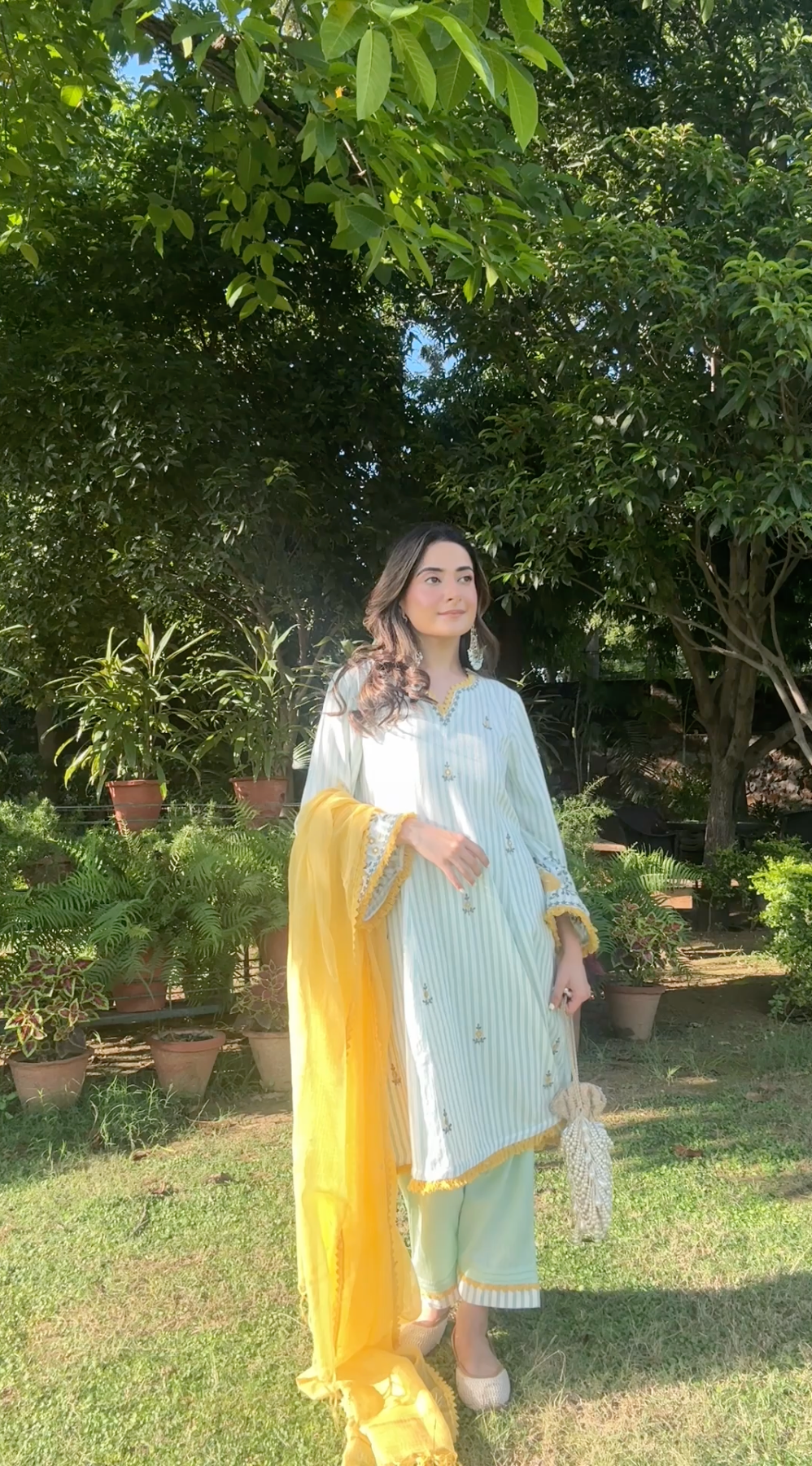 SAYA GREEN EMBROIDERED YARN DYED HANDCRAFTED KURTA SET (READY TO SHIP)