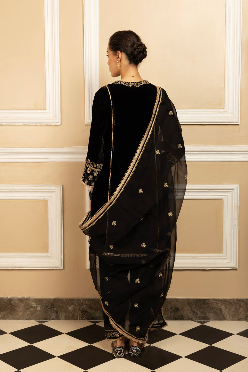 TARA BLACK SILK VELVET KURTA SET