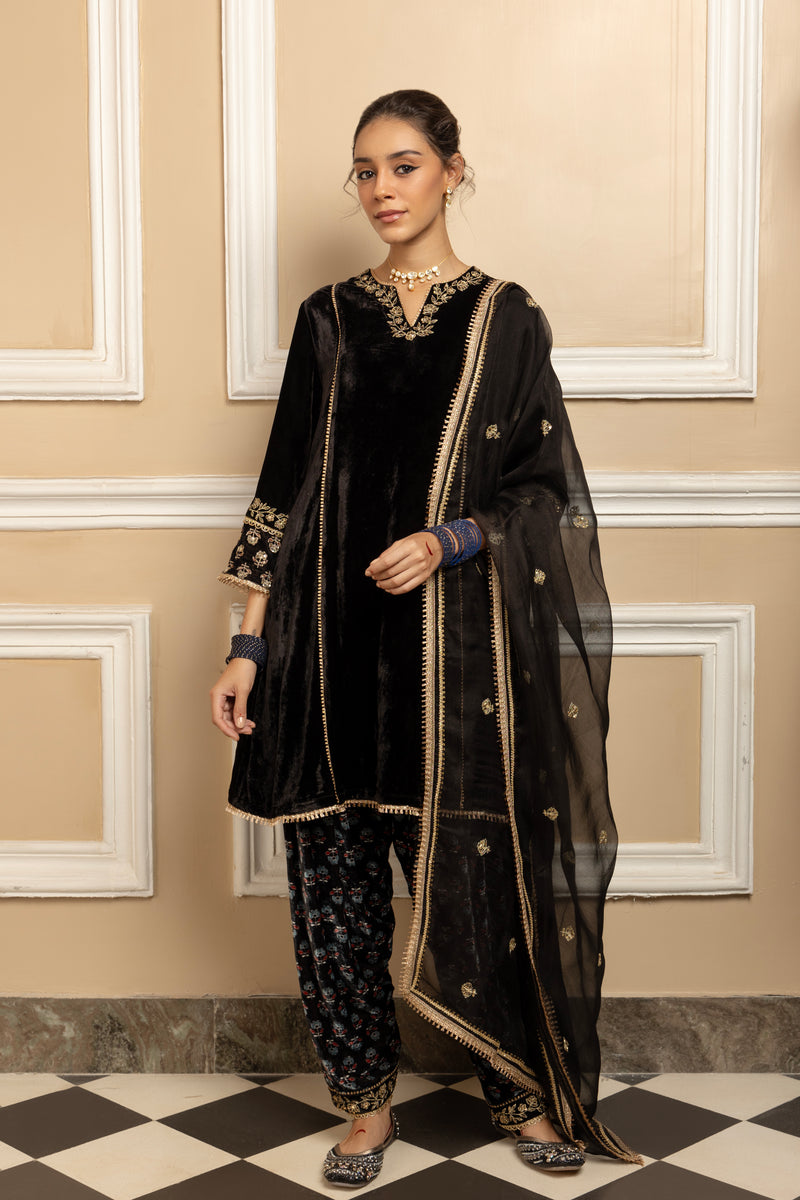 ZIYA BLACK SILK VELVET KURTA SET