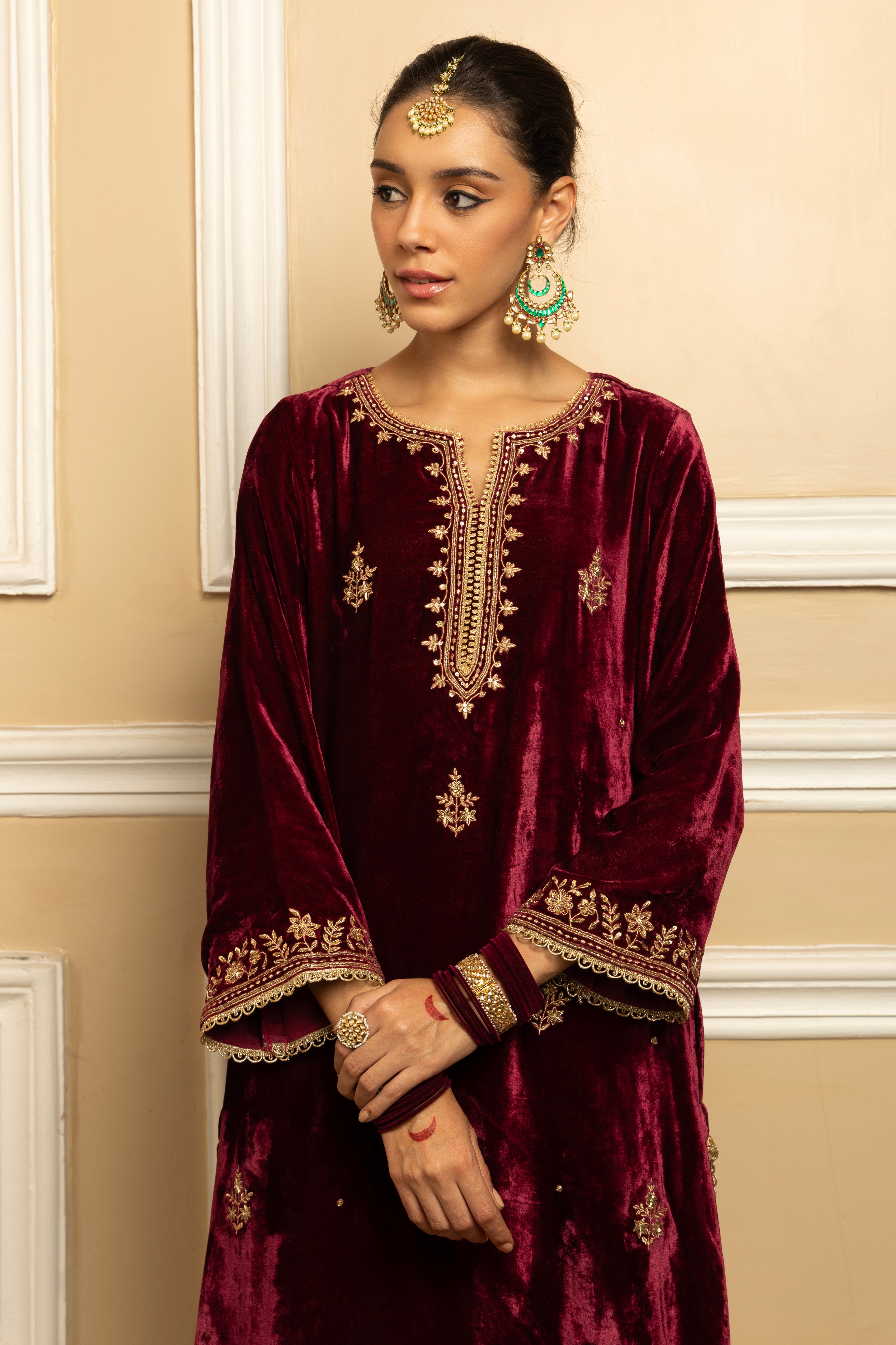 MEHFIL PLUM SILK VELVET KURTA SET