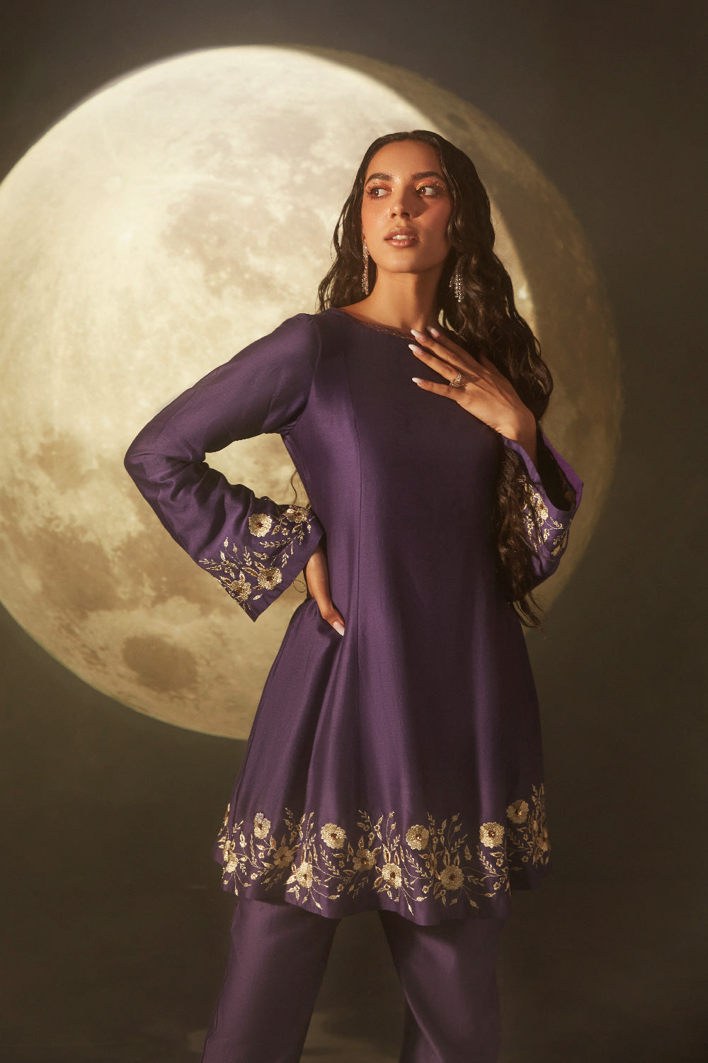 SUKOON DEEP PURPLE SILK CHANDERI KURTA SET WITH VELVET SHAWL