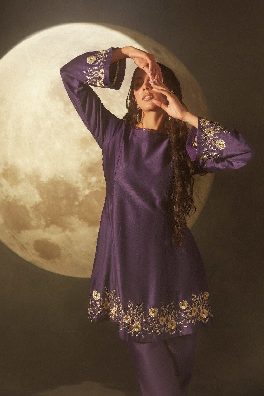 SUKOON DEEP PURPLE SILK CHANDERI KURTA SET WITH VELVET SHAWL